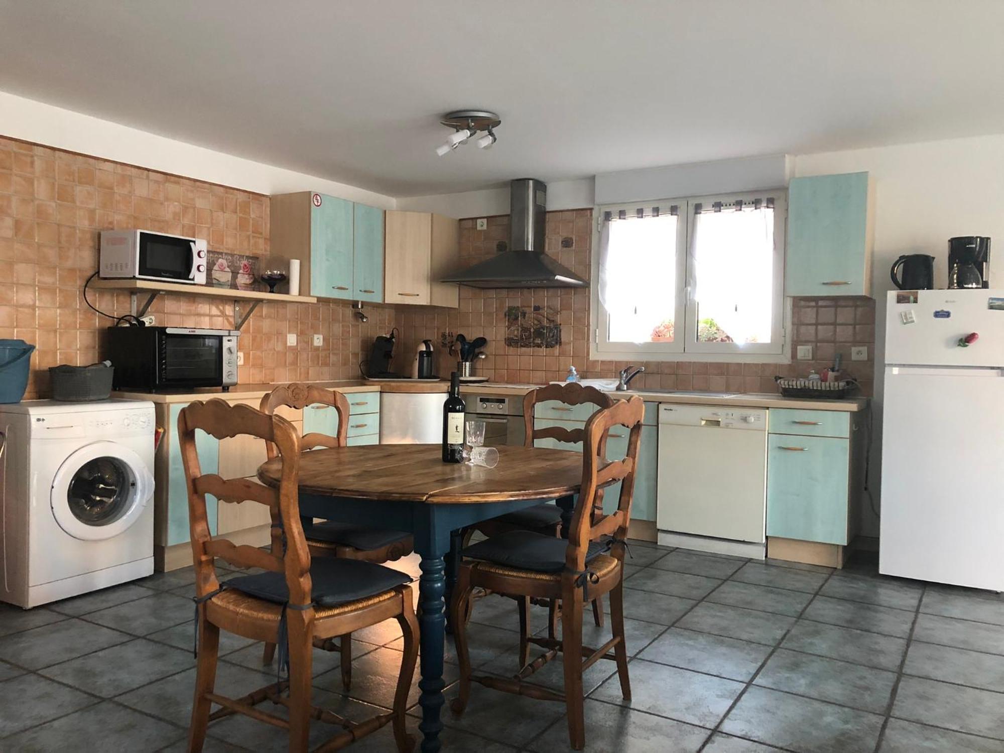 Appartement Lumineux Et Spacieux Elne Eksteriør billede