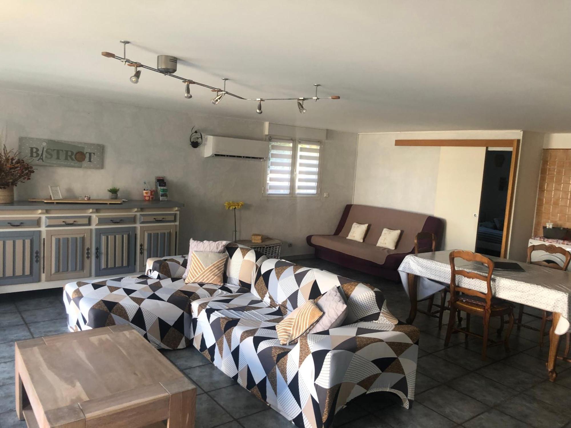 Appartement Lumineux Et Spacieux Elne Eksteriør billede